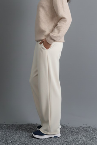 Comfortable Wide-Leg Trousers – Beige