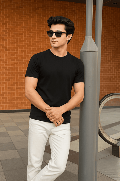 Basic Black T-Shirt – Regular Fit