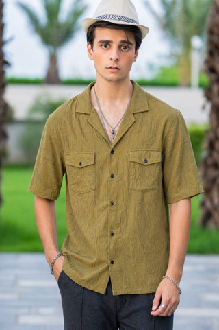 Earth-Tone Summer Fit – Olive Relaxed Shirt Look