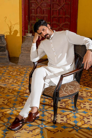 Classic White Kurta – A Timeless and Graceful Choice for Every Occasion - Ecowears.pk