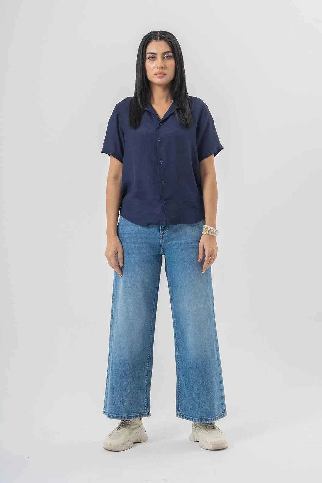 Dark Blue Relaxed Button-Up Shirt for Casual Everyday Wear
