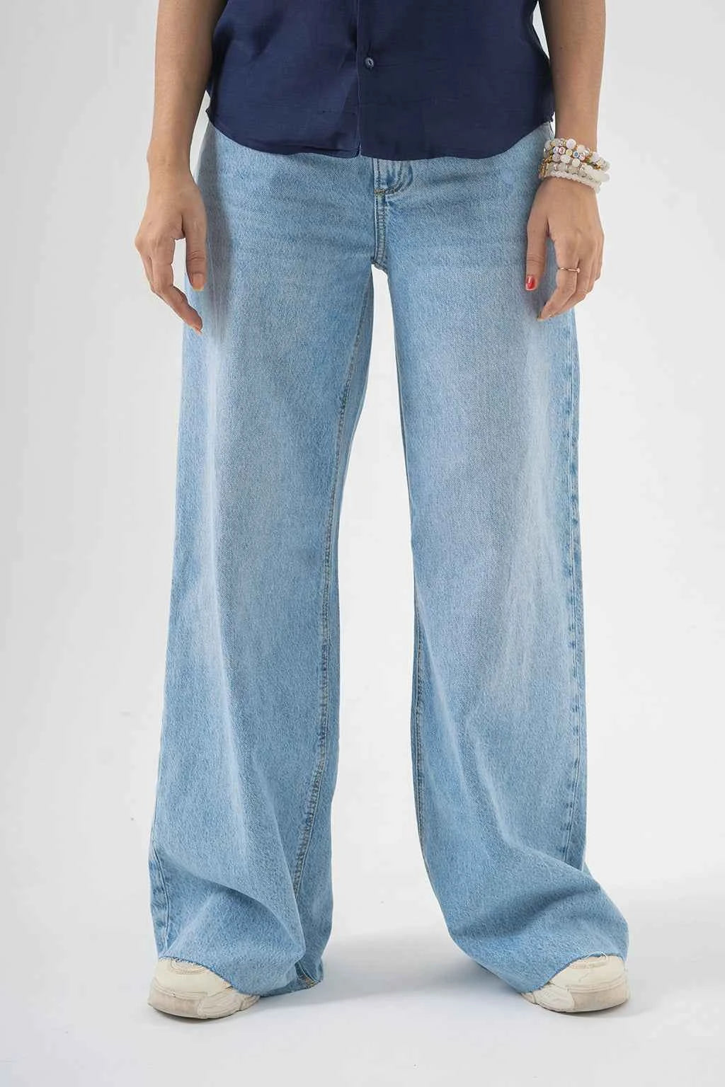 Easygoing Wide-Leg Blue Jeans with Fresh Street Vibes