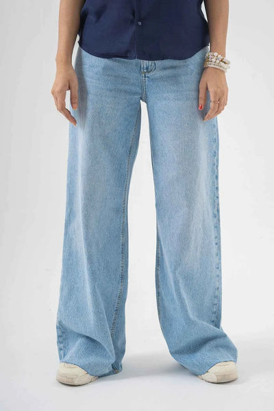 Easygoing Wide-Leg Blue Jeans with Fresh Street Vibes