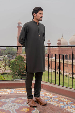Elegant Dark Green Kurta – A Perfect Choice for Stylish and Comfortable Traditional Wear - Ecowears.pk