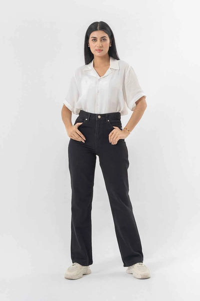 High Waist Straight Fit Black Denim Pants for a Sleek Everyday Look