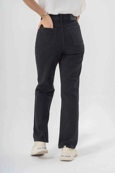High Waist Straight Fit Black Denim Pants for a Sleek Everyday Look