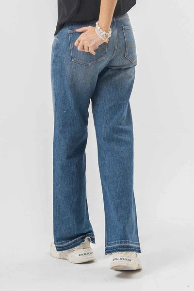 Light Wash Wide Leg Blue Jeans Effortless Denim Flare Style
