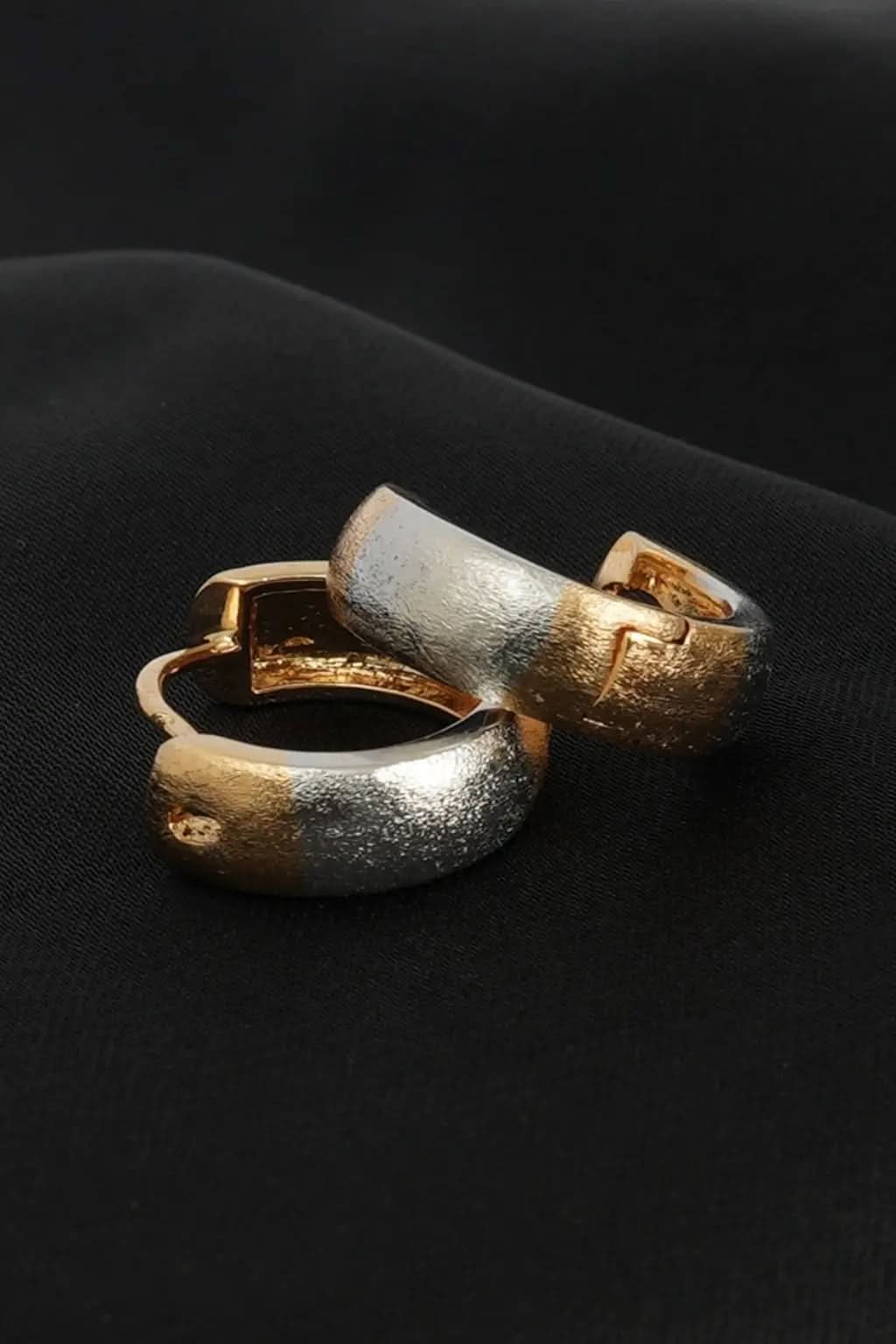 Minimalist Huggie Hoop Earrings -Effortless Elegance