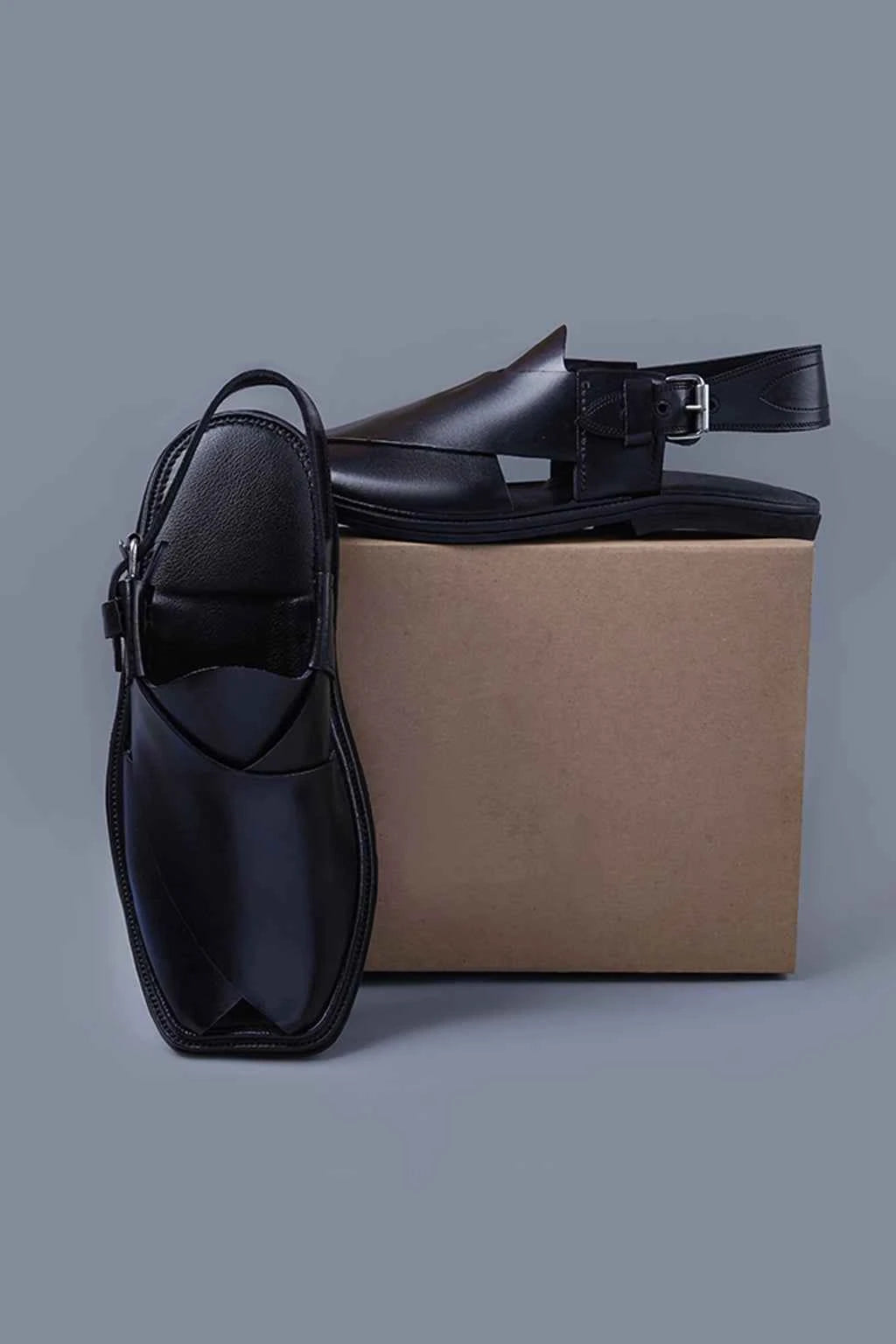 Premium Handcrafted Black Charsadda Chappal with Sleek Modern Finish