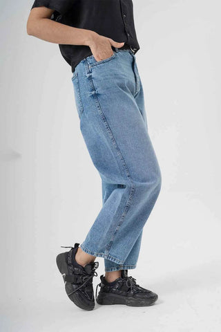 Relaxed Wide Leg Jeans in Light Blue - Effortless Comfort and Style - Ecowears.pk