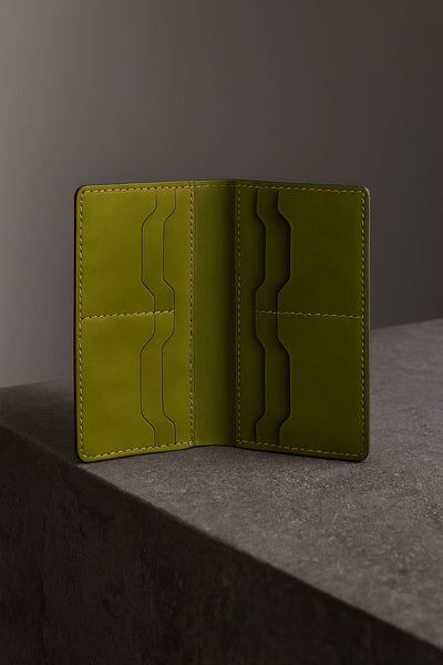 Rustow Moss Olive Vertical Card Wallet – Premium Leather Finish