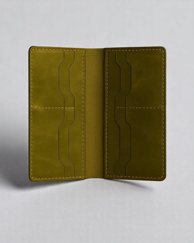 Rustow Moss Olive Vertical Card Wallet – Premium Leather Finish
