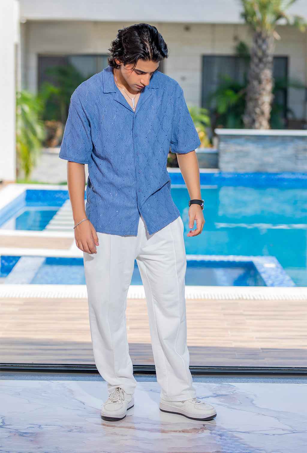 Side Profile Relaxed Trousers Look - White