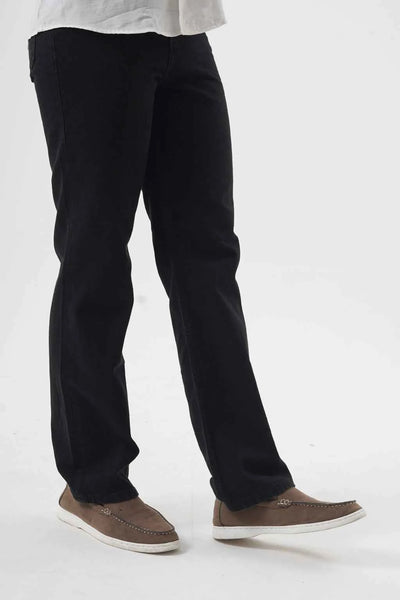 Sleek Black Slim-Fit Pants with Modern Casual Elegance