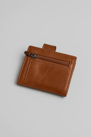Tan Leather Cardholder – Compact, Secure & Everyday Chic - Ecowears.pk