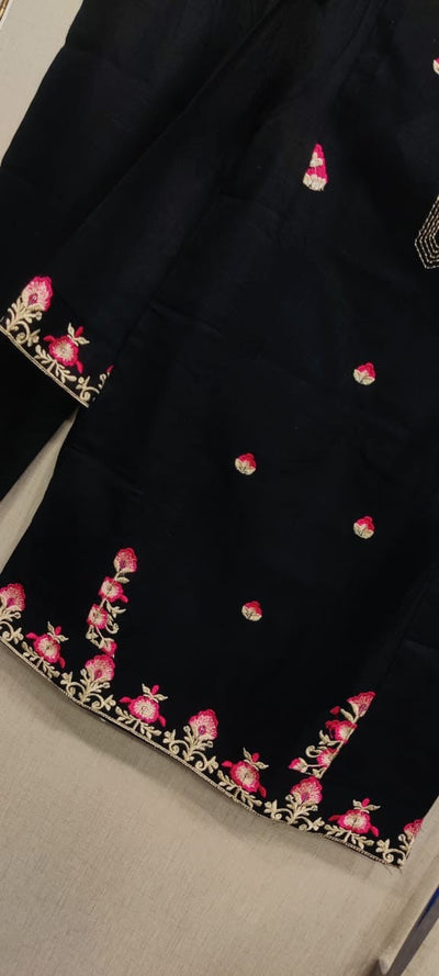 Girls Khaddar Embroidered suit - Black.