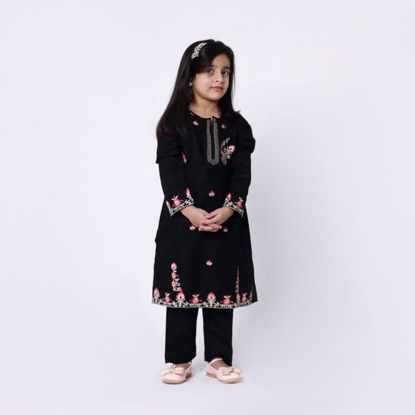 Girls Khaddar Embroidered suit - Black.
